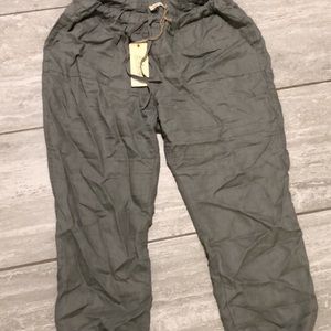 Very cute linen pants